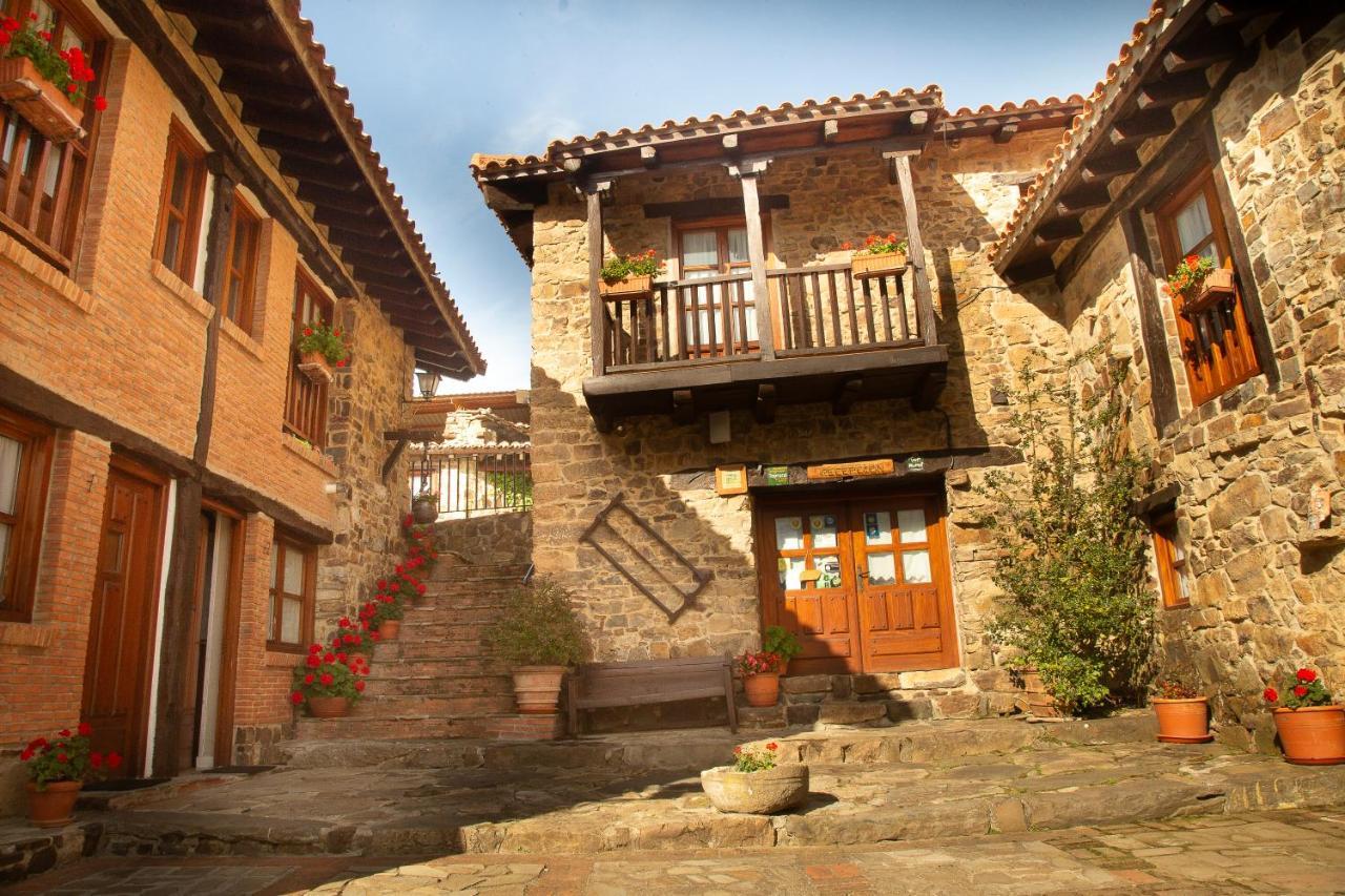 Apartamentos El Patio Lerones Exterior foto